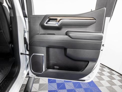 Used 2025 Chevrolet Silverado 1500 LT Trail Boss w/ Convenience Package II image 15