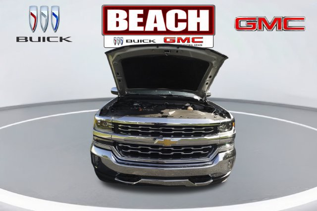 Used 2018 Chevrolet Silverado 1500 LTZ AWD/4WD image 9