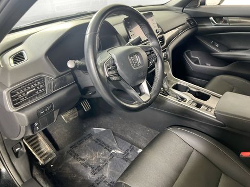 Used 2022 Honda Accord Sport image 9