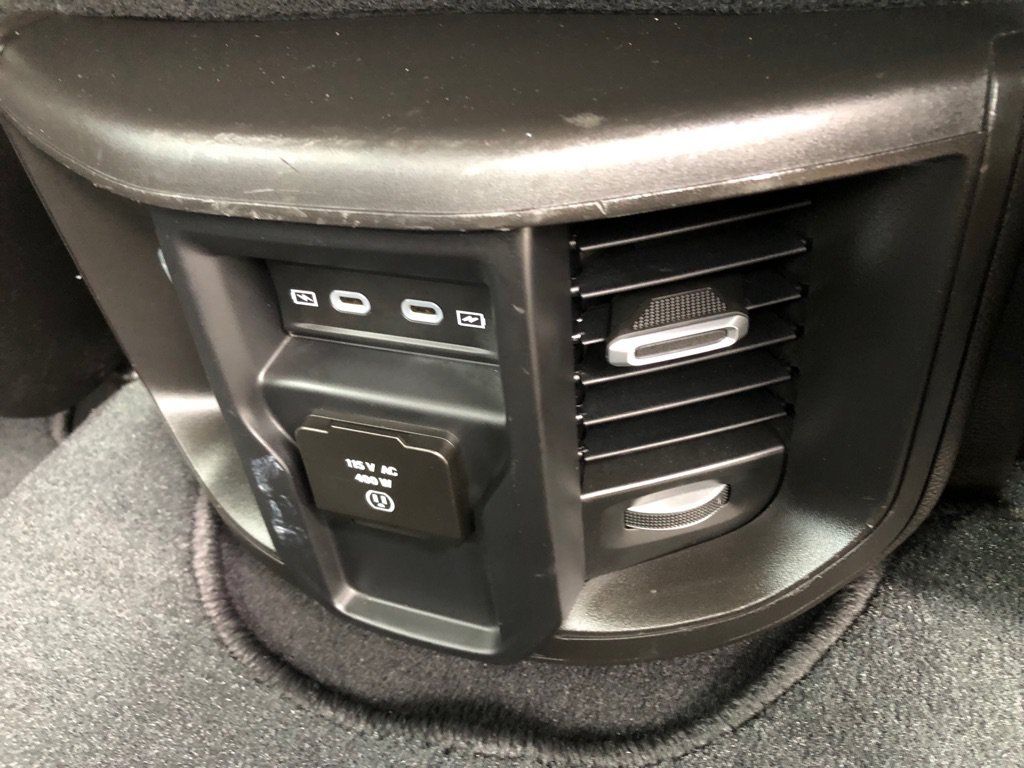 Used 2026 RAM 2500 Laramie AWD/4WD image 29