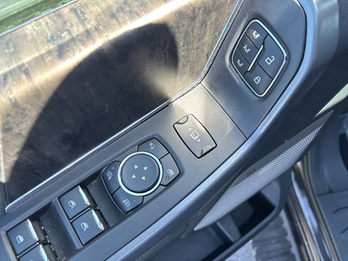 Used 2024 Ford F350 Lariat w/ Camper Package image 16