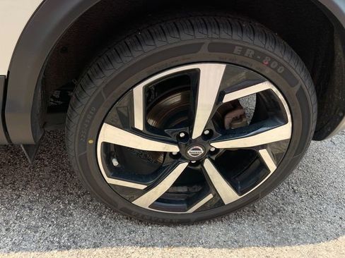 Used 2022 Nissan Rogue Sport SL w/ Premium Package image 22