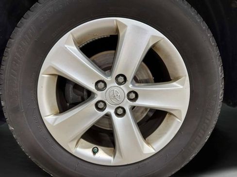 Used 2013 Toyota RAV4 XLE FWD image 31