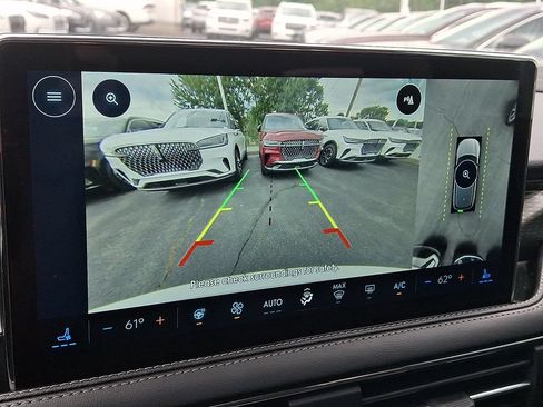 Certified 2025 Lincoln Corsair Reserve w/ Jet Appearance Package AWD/4WD image 18