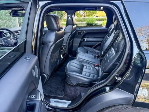 Used 2016 Land Rover Range Rover Sport HSE image 9