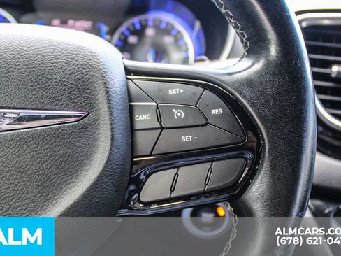 Used 2019 Chrysler Pacifica Touring Plus w/ S Appearance Package FWD image 27