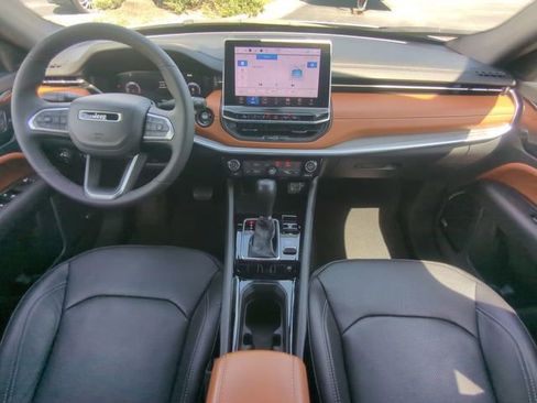 Used 2025 Jeep Compass Limited w/ Elite Group AWD/4WD image 16
