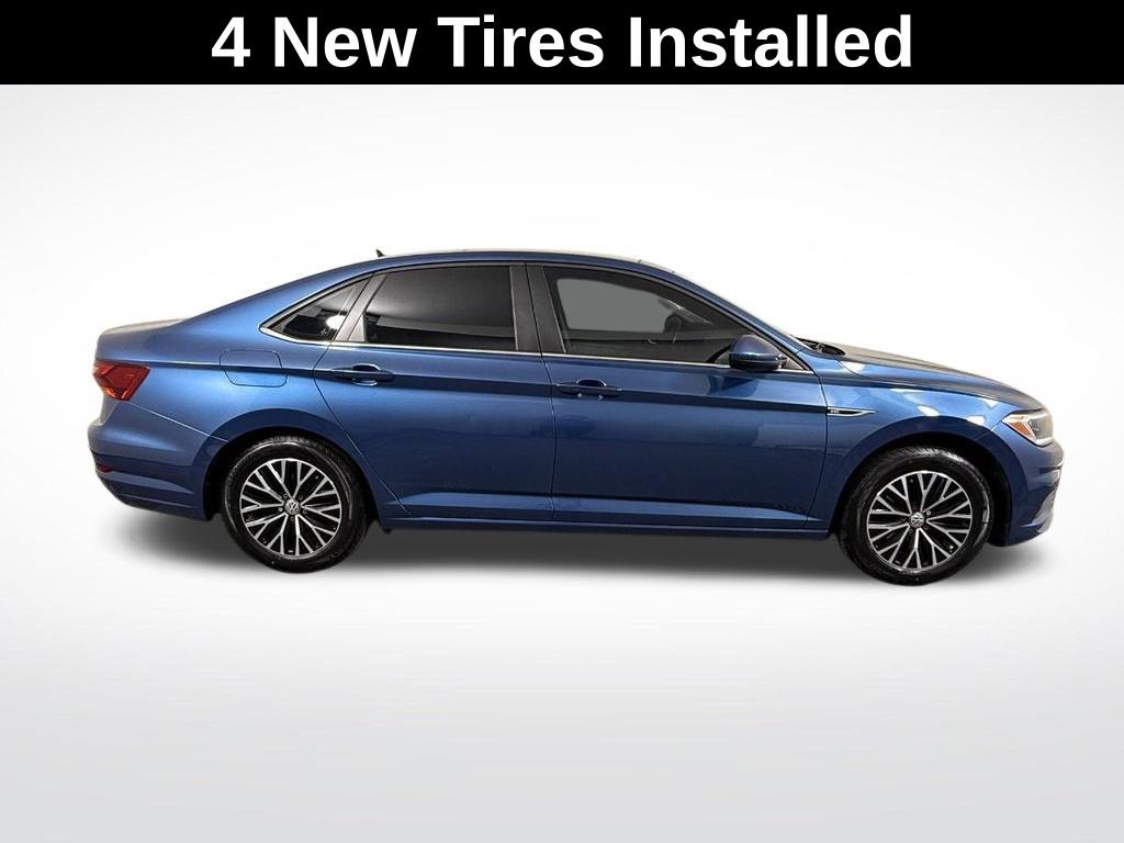 Used 2019 Volkswagen Jetta SEL FWD image 2