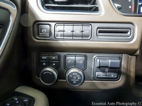 Certified 2021 GMC Yukon XL SLT w/ SLT Luxury Plus Package image 21