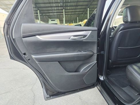 Used 2017 Cadillac XT5 Luxury w/ Driver Awareness Package image 36