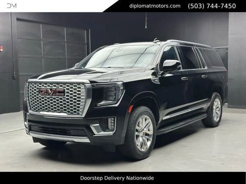 Used 2022 GMC Yukon XL Denali w/ Advanced Technology Package RWD image 1