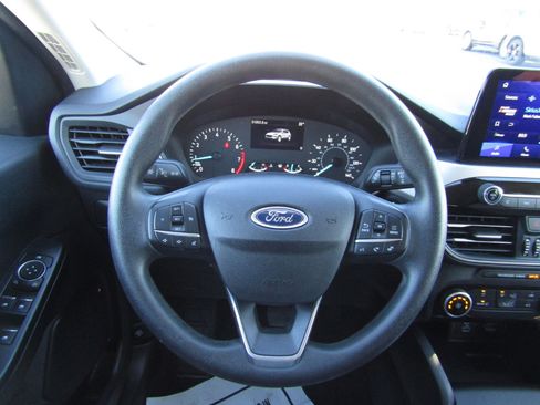 Used 2022 Ford Escape SE image 10