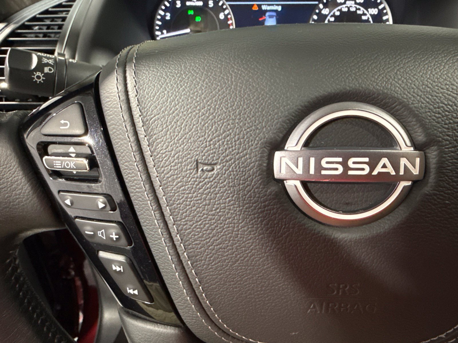 Used 2023 Nissan Armada Platinum w/ Captain's Chairs Package AWD/4WD image 52