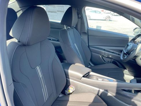 New 2025 Hyundai Elantra SEL image 49