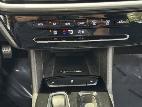 Used 2023 Chevrolet Bolt EUV LT image 24