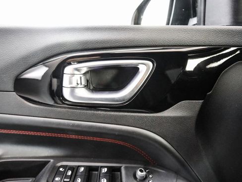 Used 2024 Jeep Compass Trailhawk image 50