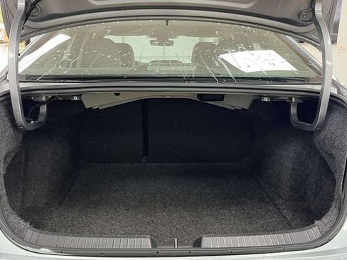 Used 2024 Volkswagen Jetta SE FWD image 22