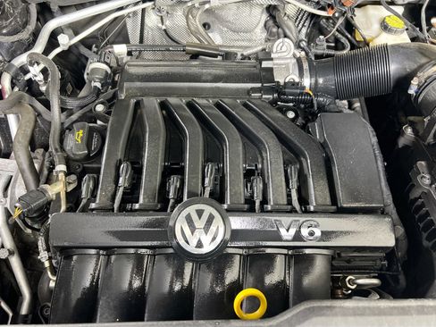 Used 2023 Volkswagen Atlas Cross Sport SE image 28