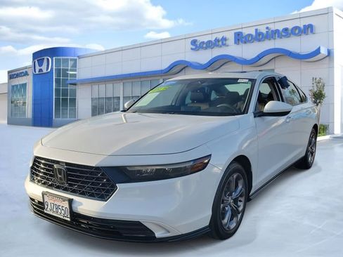 Used 2024 Honda Accord EX image 2