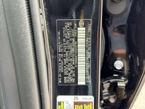 Certified 2025 Toyota Camry SE w/ Convenience Package image 28