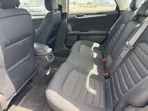 Used 2016 Ford Fusion SE image 5