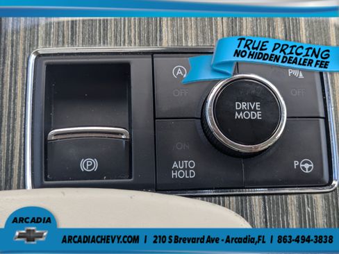Used 2021 Lincoln Navigator Black Label w/ Cargo Convenience Package AWD/4WD image 31