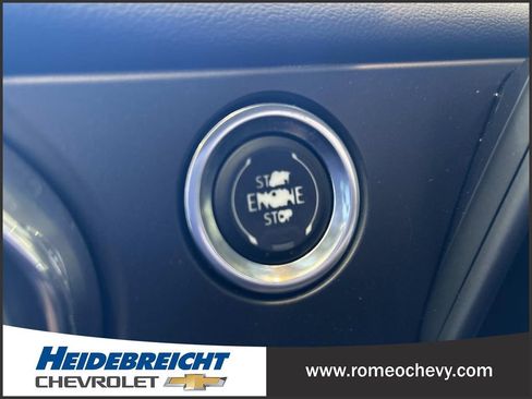 Used 2020 Chevrolet Blazer L FWD image 28
