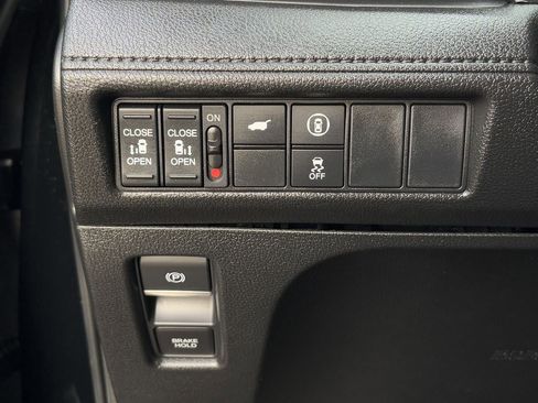 Used 2024 Honda Odyssey EX-L image 24