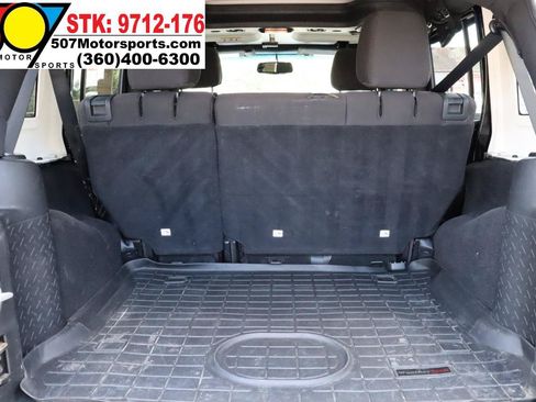 Used 2015 Jeep Wrangler Unlimited Sport w/ Quick Order Package 24S AWD/4WD image 15