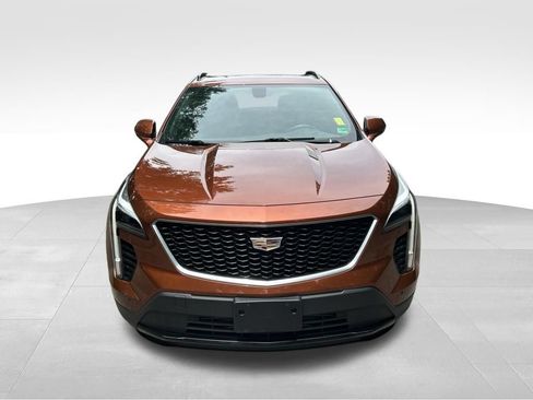 Used 2019 Cadillac XT4 Sport w/ Cold Weather Package AWD/4WD image 9