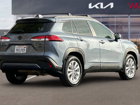 Used 2022 Toyota Corolla Cross LE image 4