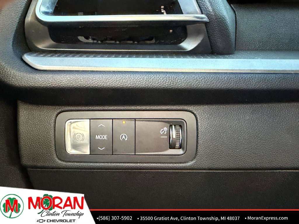 Used 2024 Chevrolet Traverse LT w/ LPO, Floor Liner Package FWD image 29