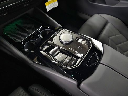 Certified 2025 BMW 530i xDrive image 23