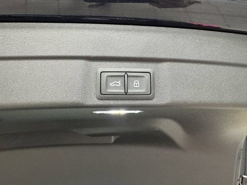 Used 2025 Audi A5 2.0T Premium w/ Convenience Package AWD/4WD image 33