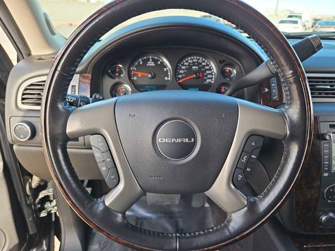 Used 2013 GMC Yukon Denali image 23