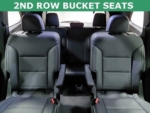 Used 2025 Buick Enclave Preferred image 4