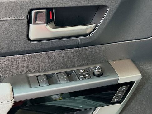 New 2026 Toyota Tundra Limited AWD/4WD image 18