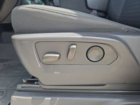 Used 2024 Chevrolet Silverado 1500 Custom RWD image 16