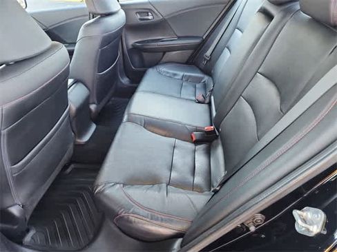 Used 2017 Honda Accord Sport Special Edition image 17