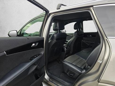 Used 2017 Kia Sorento SX image 14