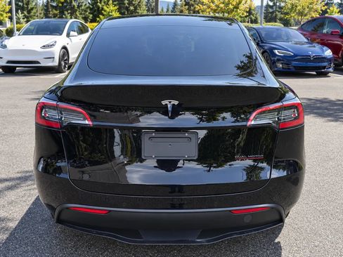 Used 2022 Tesla Model Y Long Range AWD/4WD image 6