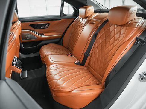Used 2024 Mercedes-Benz S 580 4MATIC Sedan image 22