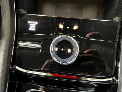 Used 2021 Jeep Grand Cherokee L Limited w/ Luxury Tech Group II image 12