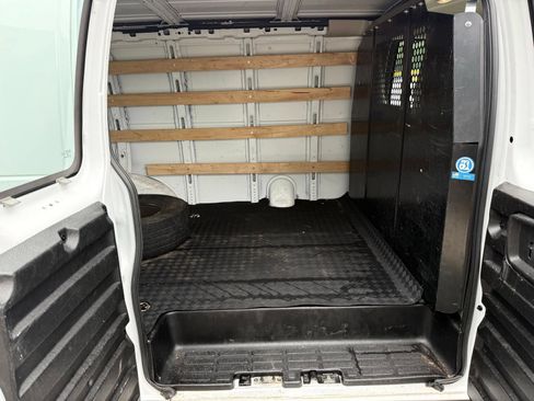 Used 2023 Chevrolet Express 2500 w/ Driver Convenience Package RWD image 16