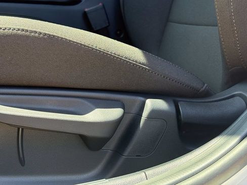New 2026 Kia K4 FWD image 12