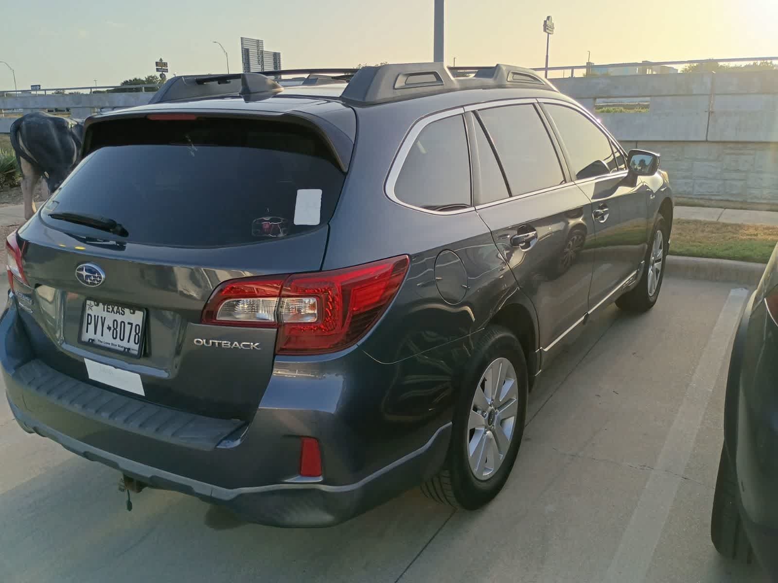 Used 2016 Subaru Outback 2.5i Premium AWD/4WD image 7