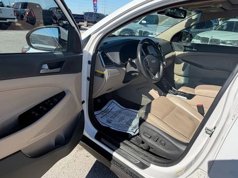 Used 2016 Hyundai Tucson Limited w/ Option Group 03 image 7