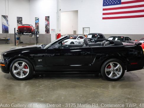 Used 2008 Ford Mustang GT Premium RWD image 4
