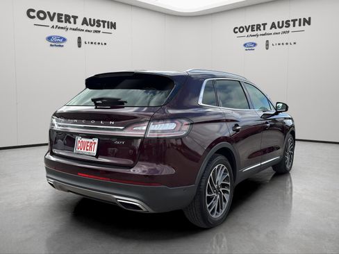 Used 2020 Lincoln Nautilus Reserve w/ Equipment Group 201A image 5