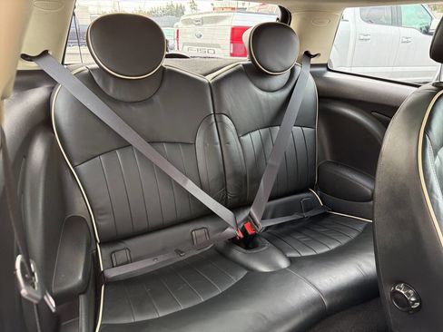 Used 2011 MINI Cooper S image 22